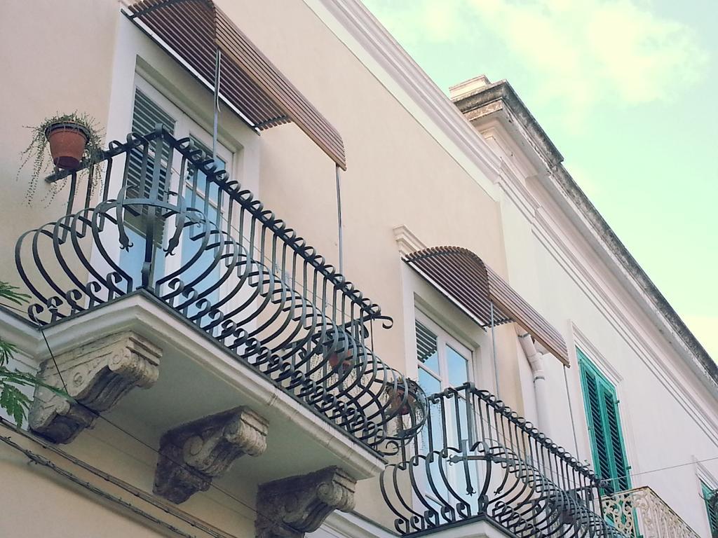B&B Re Umberto มิลาซโซ ภายนอก รูปภาพ